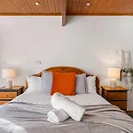 Country In City Darling Harbour Retreat Pool